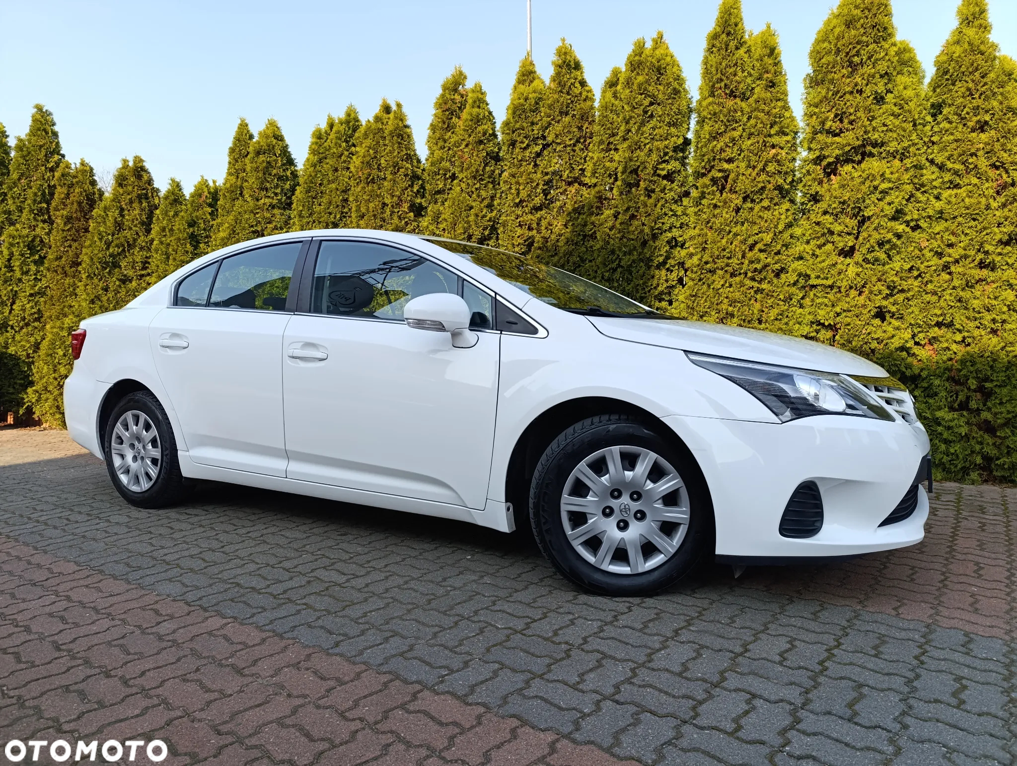 Toyota Avensis 2.0 D-4D Active - 10