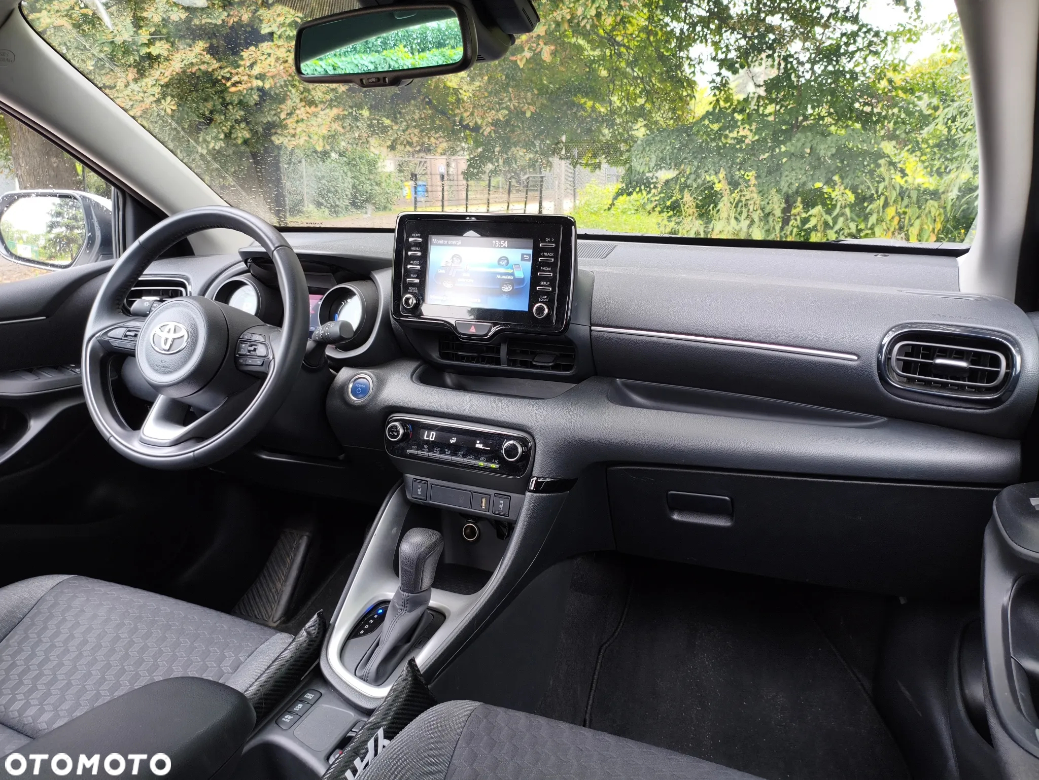 Toyota Yaris Hybrid 1.5 Comfort - 24
