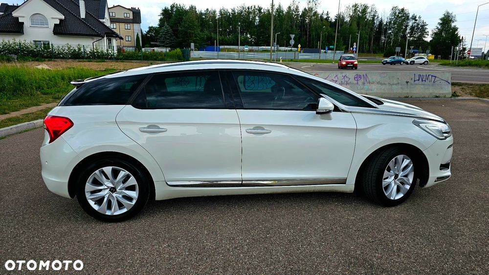 DS Automobiles DS 5 - 7