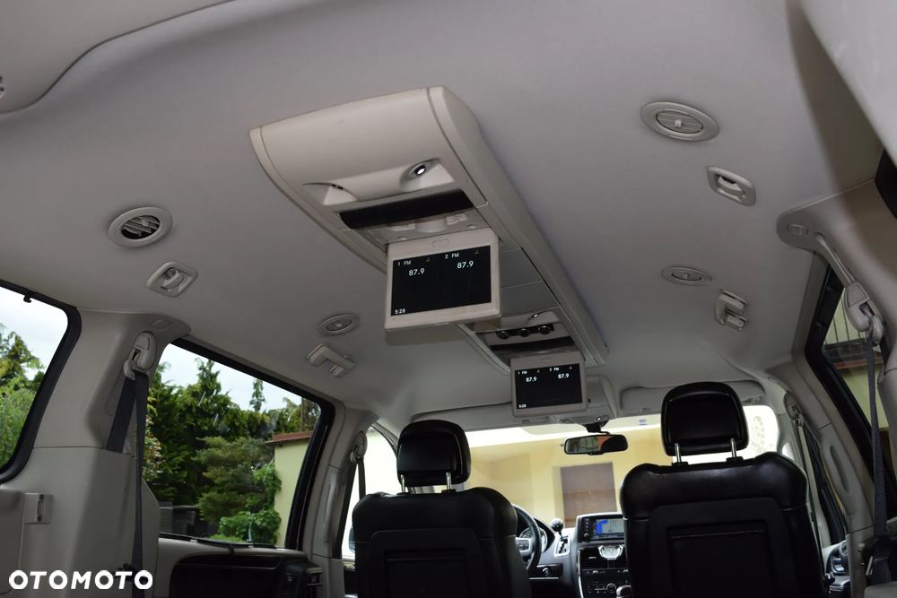 Lancia Voyager 2.8 Multijet 16v Platinum - 25