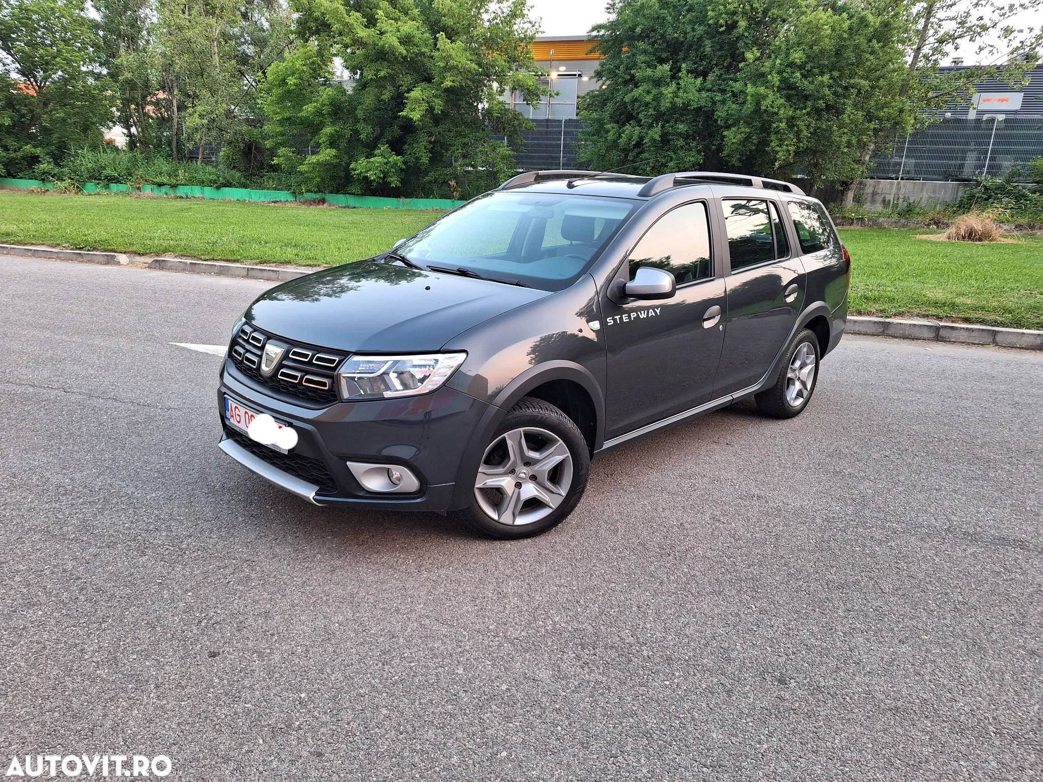 Dacia Logan Stepway 0.9 TCe - 2