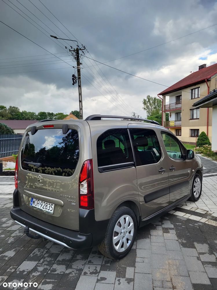 Peugeot Partner 1.6 HDi Outdoor 7os - 9