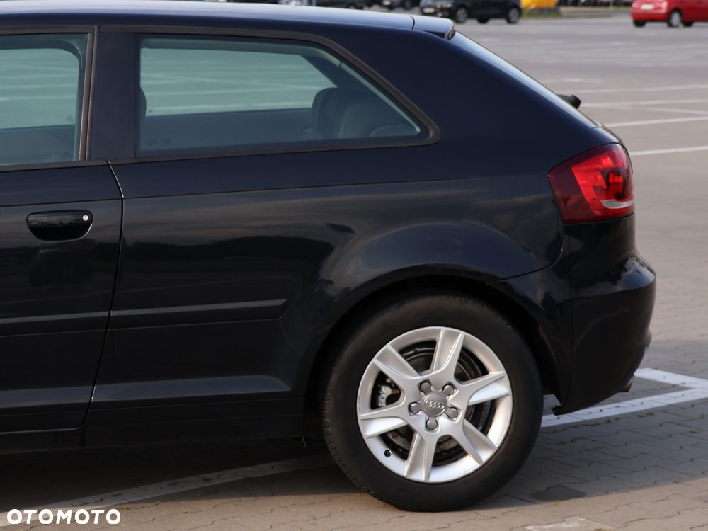 Audi A3 3-drzwiowe 1.4 TFSI Ambiente - 16