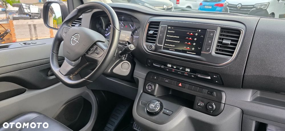 Opel VIVARO L3H1 2.0  AUTOMAT 8-biegów - 3
