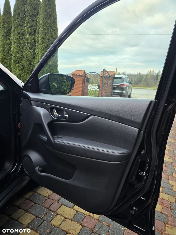 Nissan X-Trail 1.6 DCi N-Connecta 4WD - 22