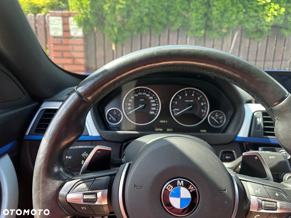 BMW 3GT 330i M Sport - 11