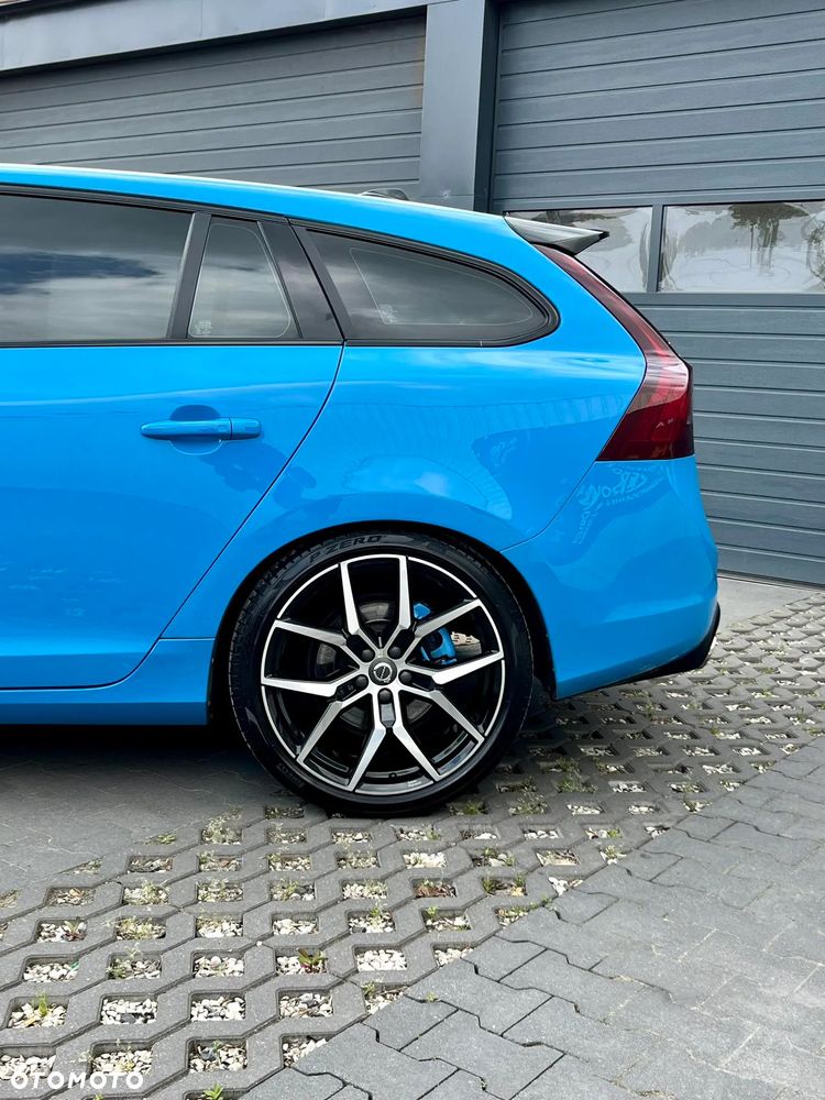 Volvo V60 T6 AWD R-Design - 4
