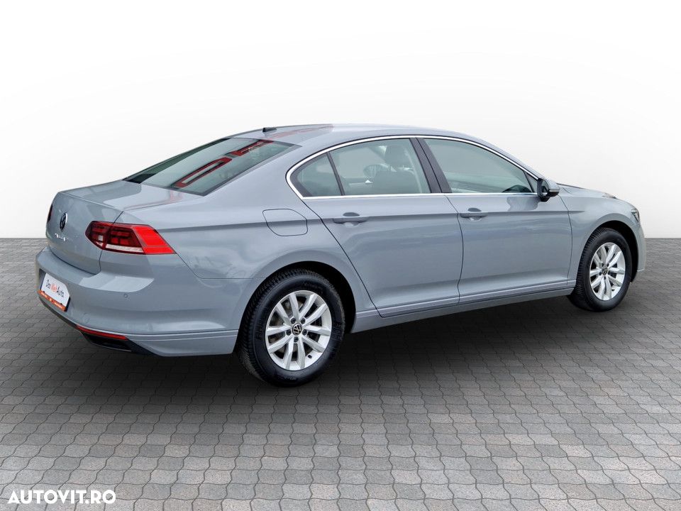 Volkswagen Passat 1.5 TSI ACT DSG Comfortline - 8