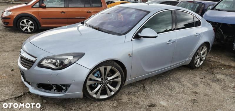 Opel Insignia 2.0 T Cosmo 4x4 - 21
