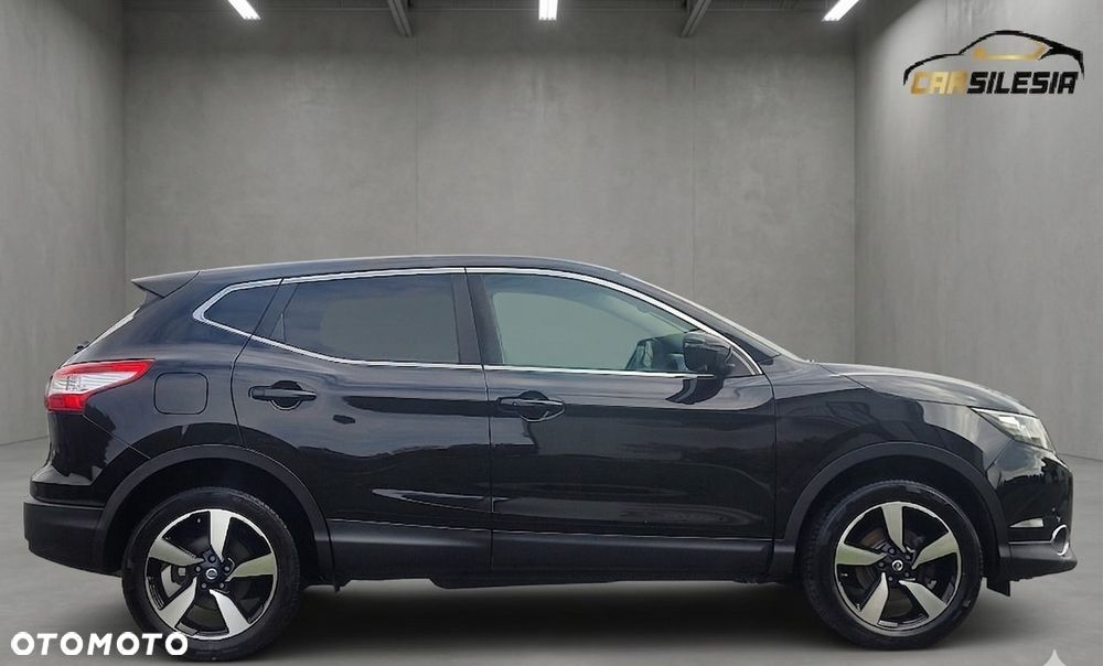 Nissan Qashqai 1.6 DCi N-Connecta - 4