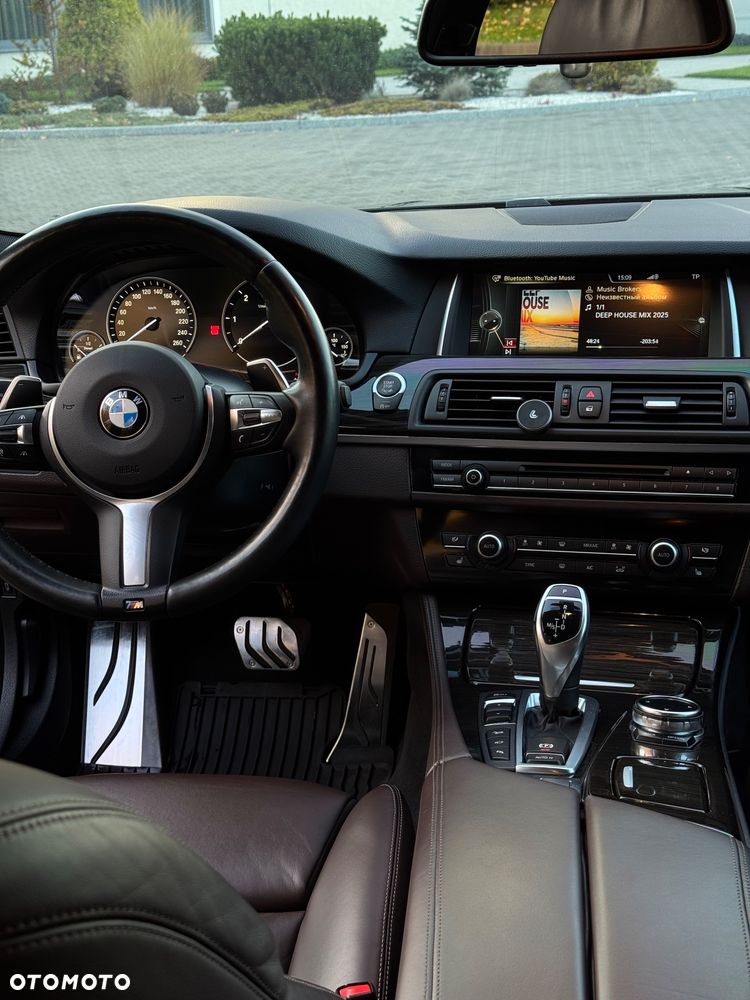 BMW Seria 5 530d xDrive - 15