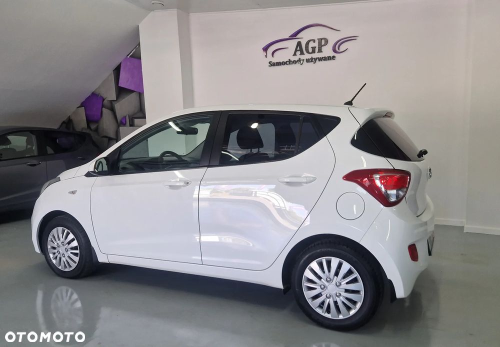 Hyundai i10 - 12