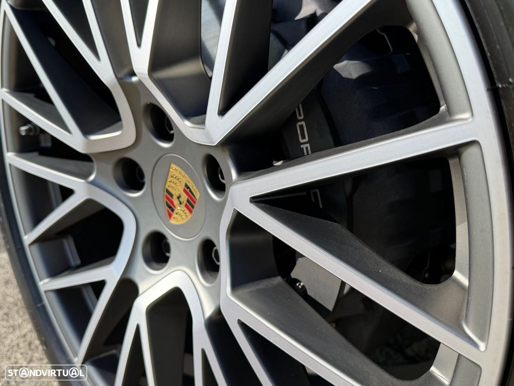 Porsche Cayenne Coupé E-Hybrid Platinum Edition - 10