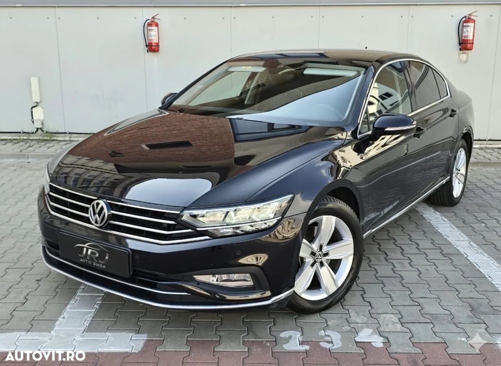 Volkswagen Passat 2.0 TDI DSG Highline - 30