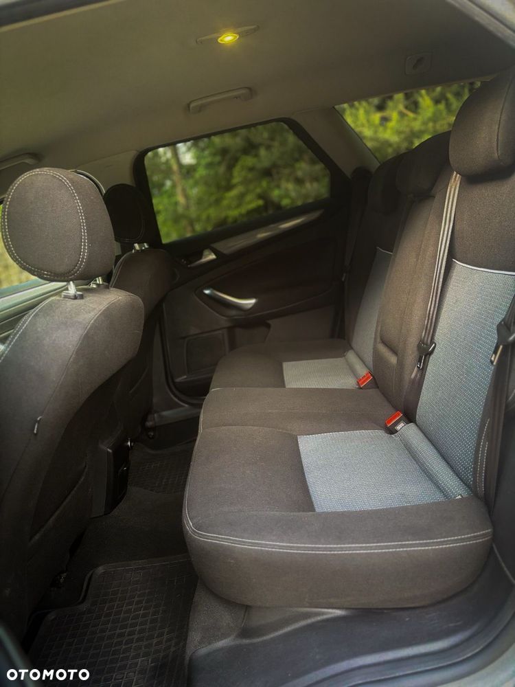 Ford Mondeo - 13