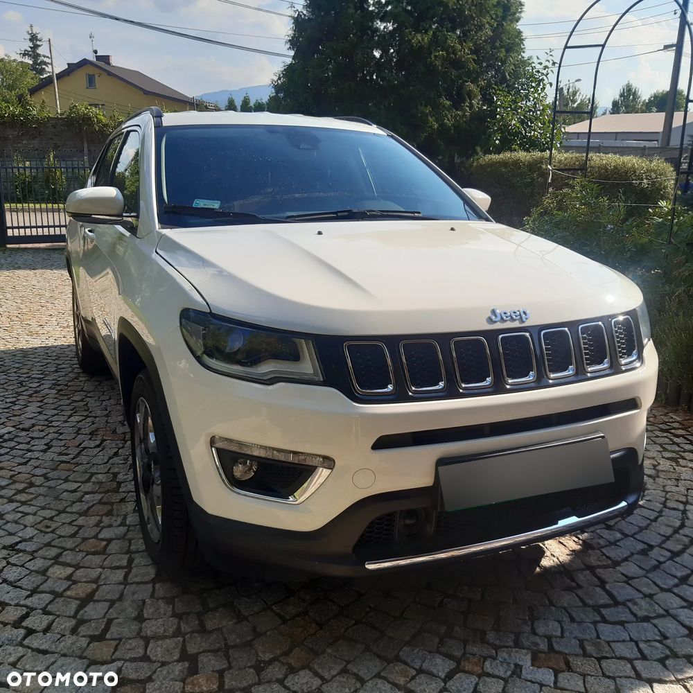 Jeep Compass - 1