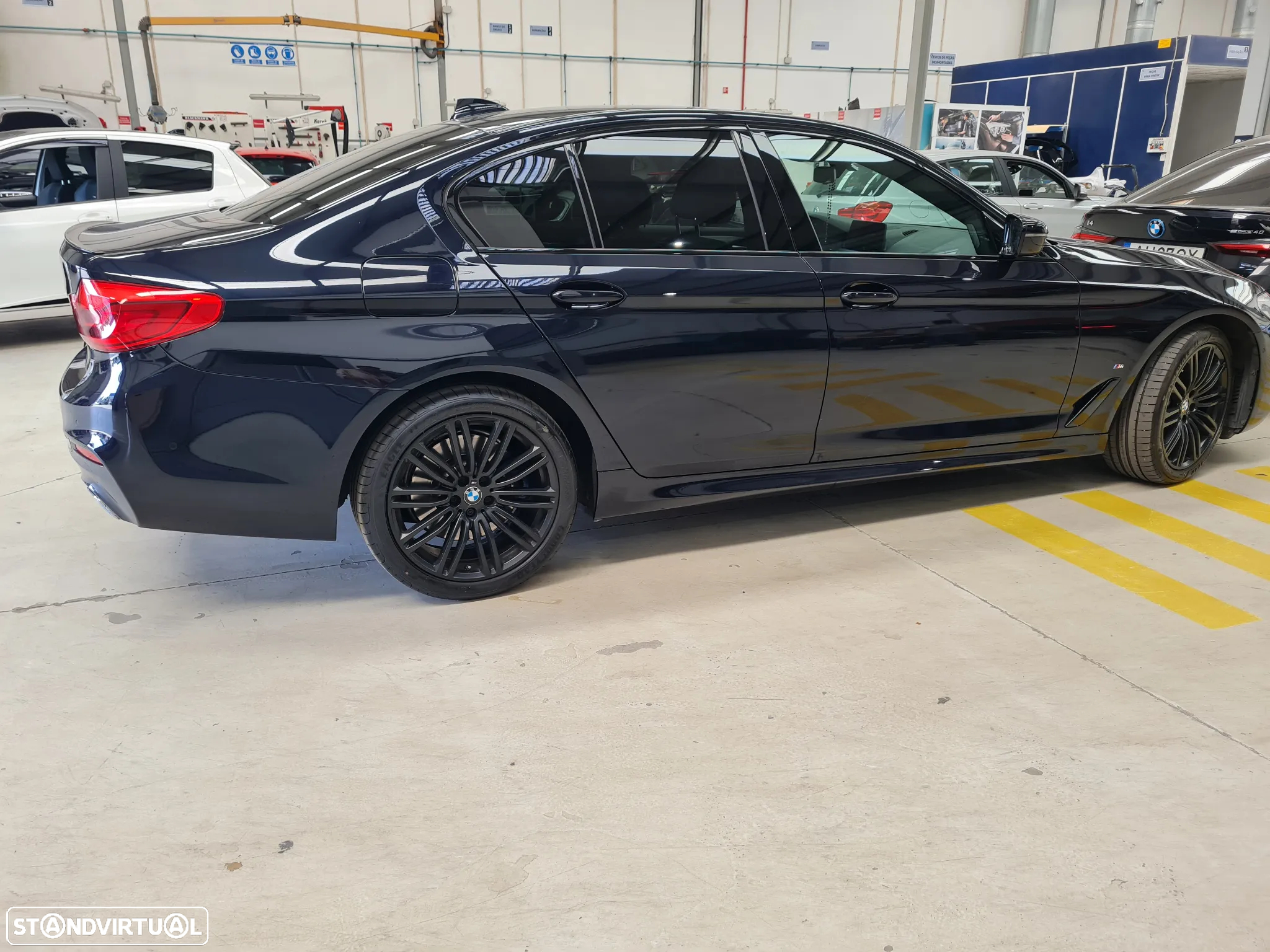 BMW 530 i Pack M Auto - 3