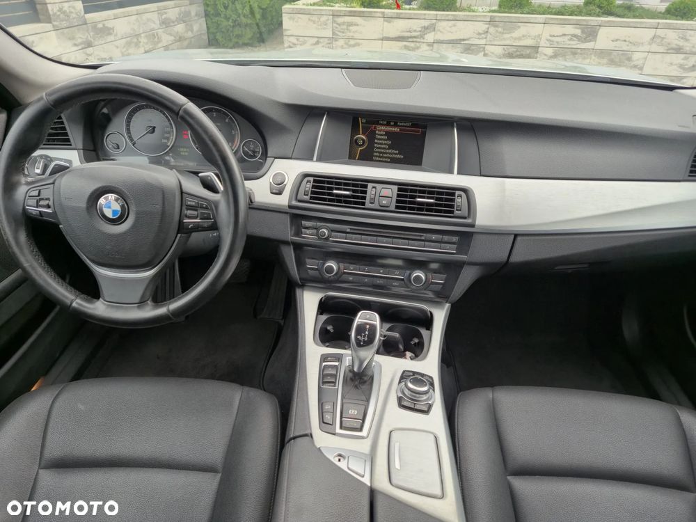 BMW Seria 5 525d xDrive Luxury Line - 19