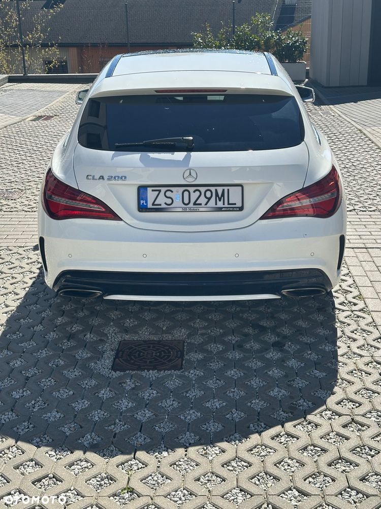 Mercedes-Benz CLA 200 7G-DCT AMG Line - 5