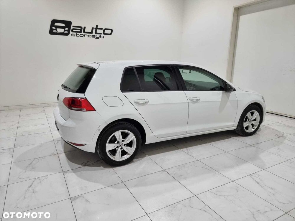 Volkswagen Golf - 4