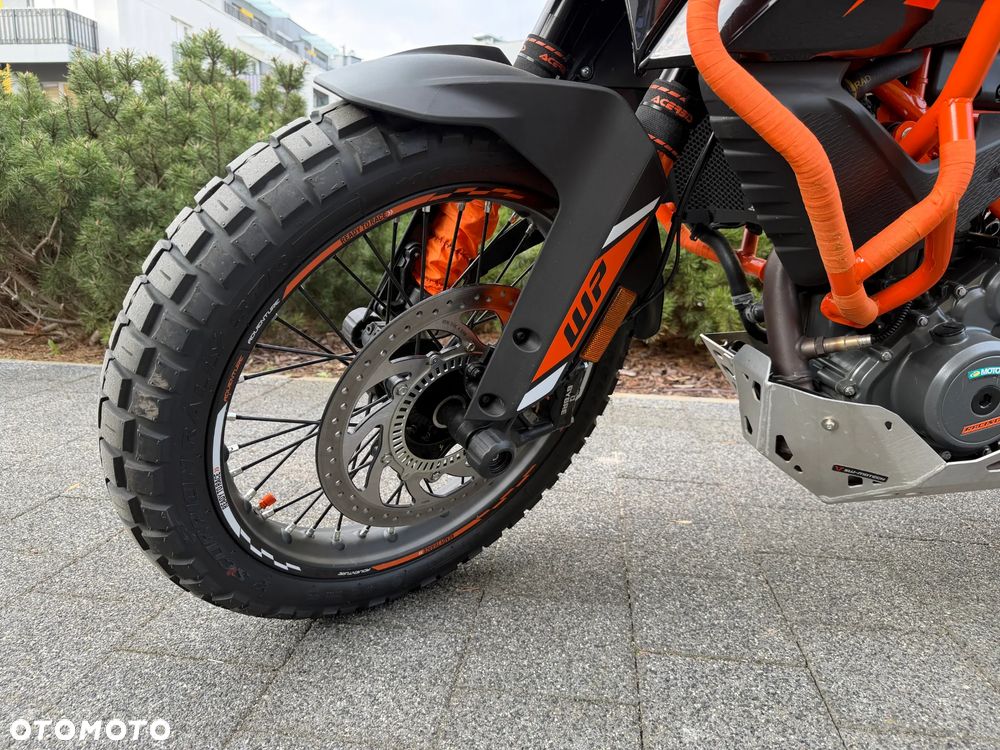 KTM Adventure - 10