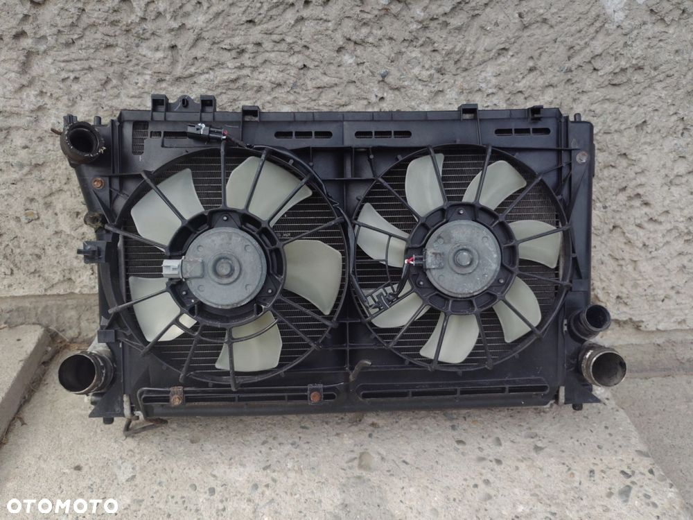 CHŁODNICA WODY TOYOTA AVENSIS T25 2.2 D4D COROLLA - 4