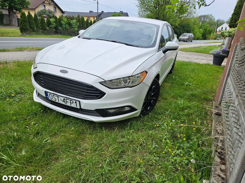 Ford Fusion - 1