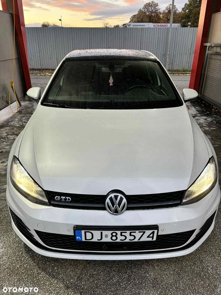Volkswagen Golf VII 2.0 TDI BMT GTD DSG - 2