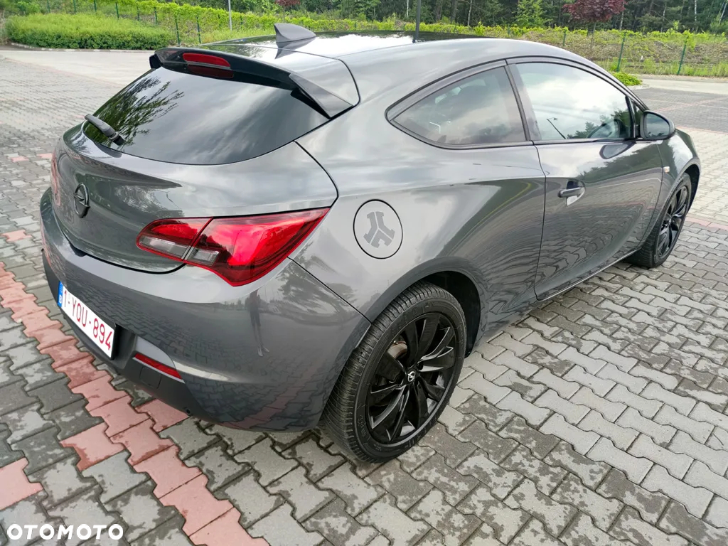 Opel Astra IV GTC 1.4 T Sport - 17