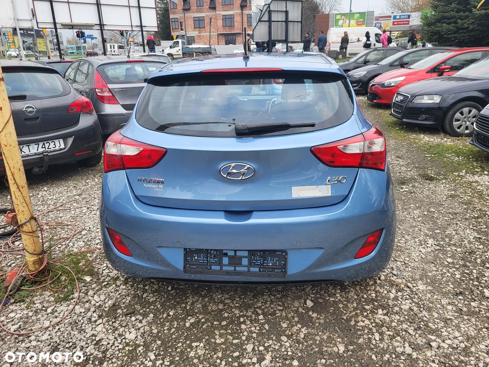 Hyundai i30 1.4 Classic - 10