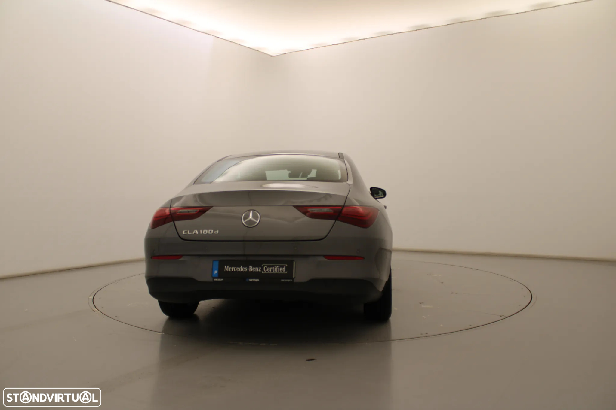 Mercedes-Benz CLA 180 d - 8