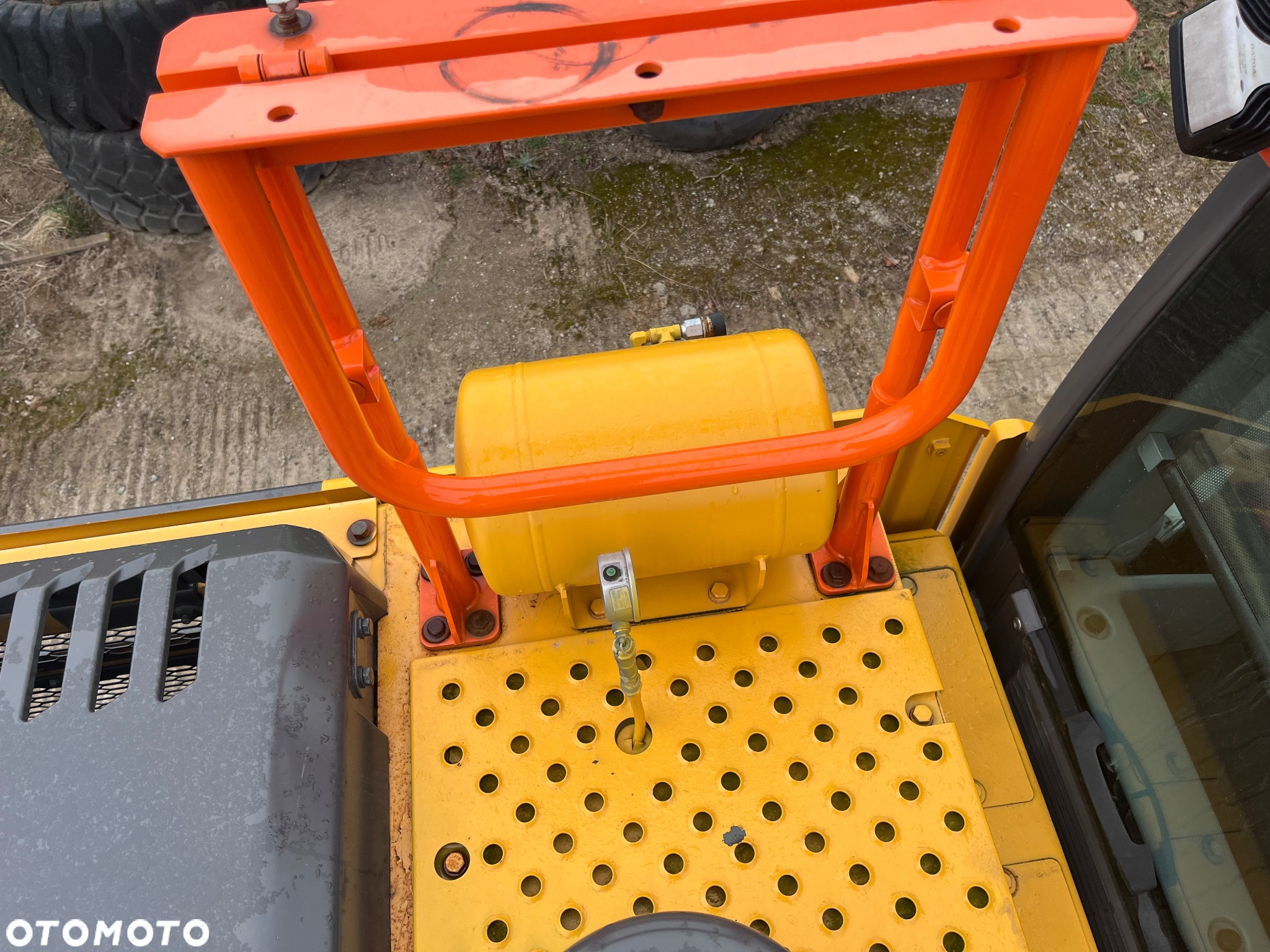 Volvo EC250EL - 29