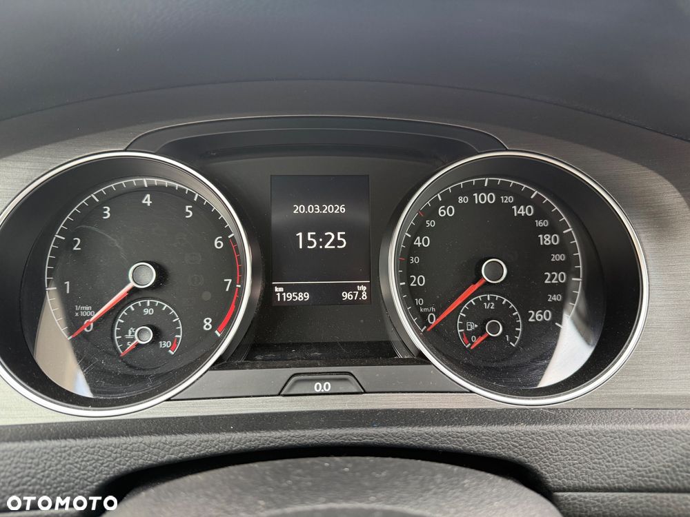 Volkswagen Golf - 17