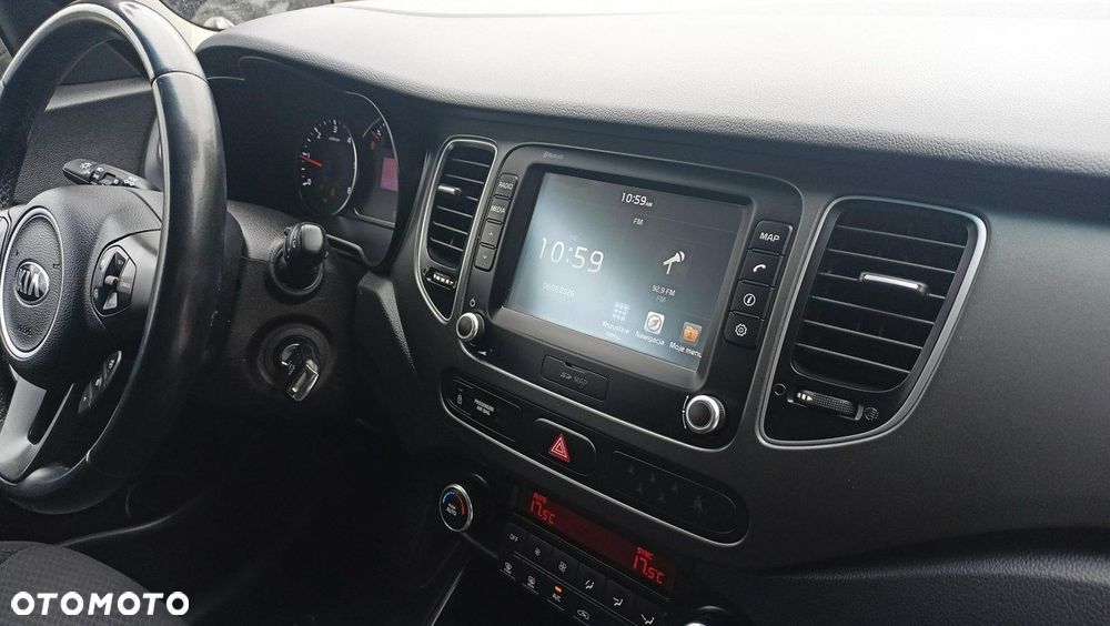 Kia Carens 1.7 CRDi L 7os - 35