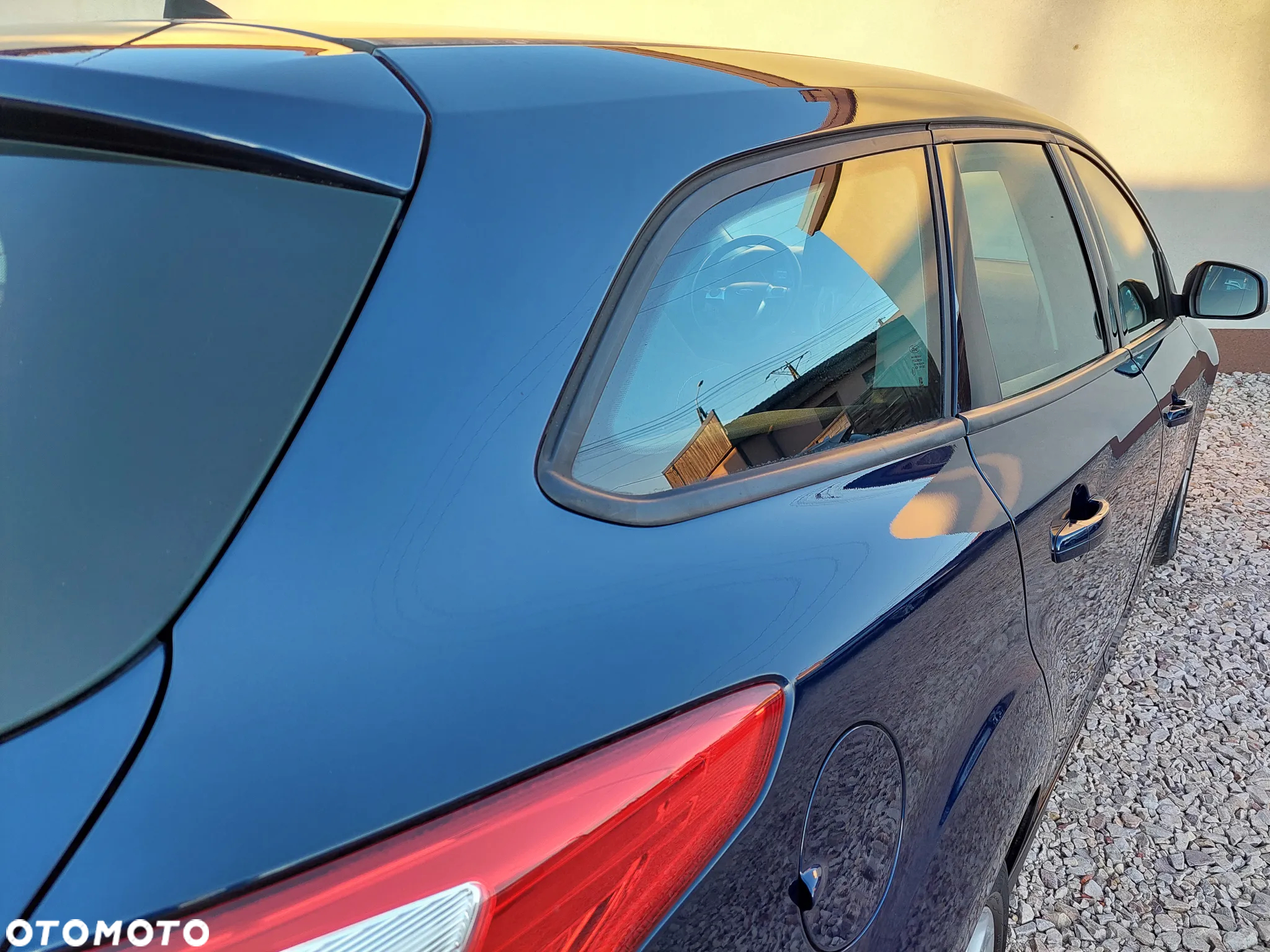 Ford Focus 1.6 Edition - 16