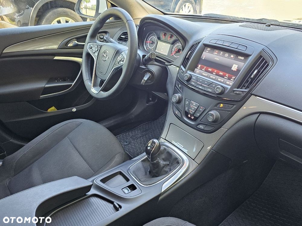 Opel Insignia - 16