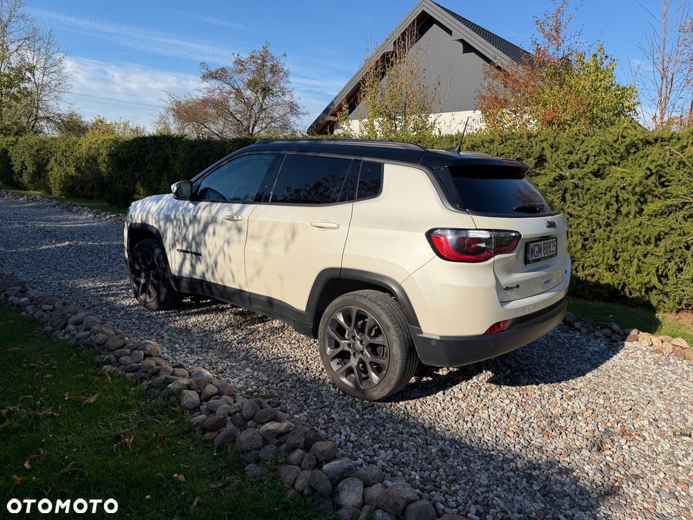 Jeep Compass - 10