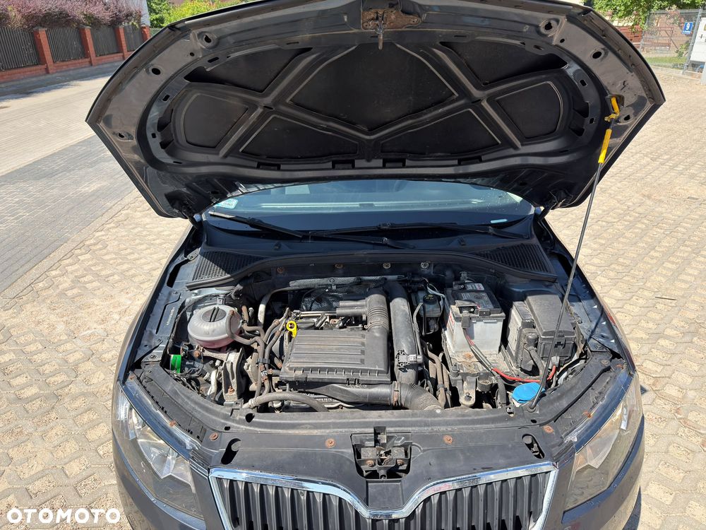 Skoda Octavia 1.4 TSI Ambition - 8