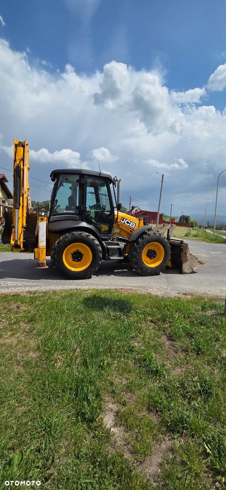 JCB 4CX Koparko-ładowarka - 6