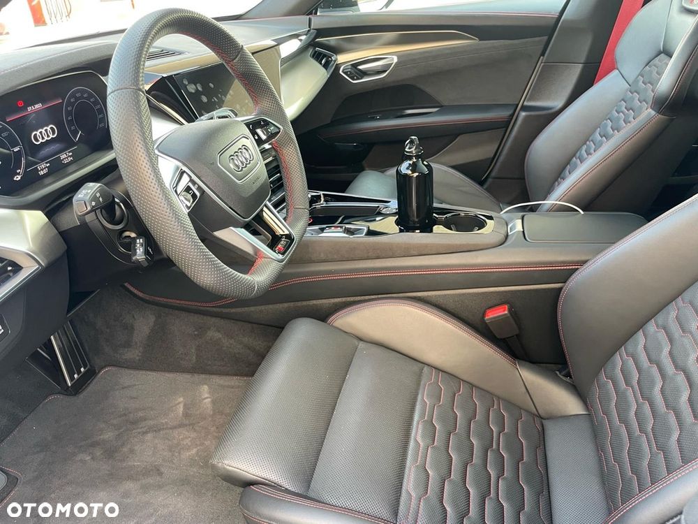 Audi e-tron - 11