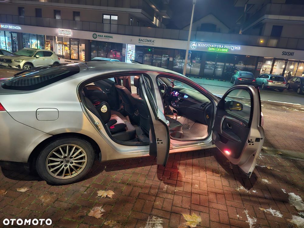 Renault Laguna 1.5 dCi Expression - 6