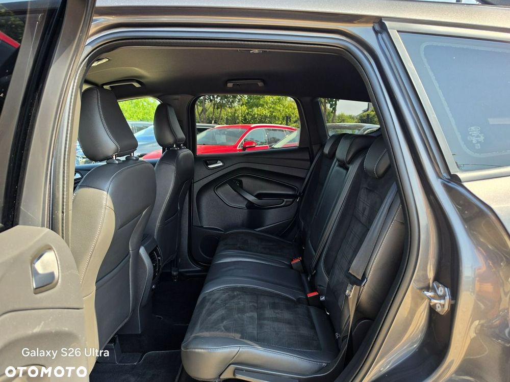 Ford Kuga 1.5 EcoBoost 2x4 ST-Line - 30