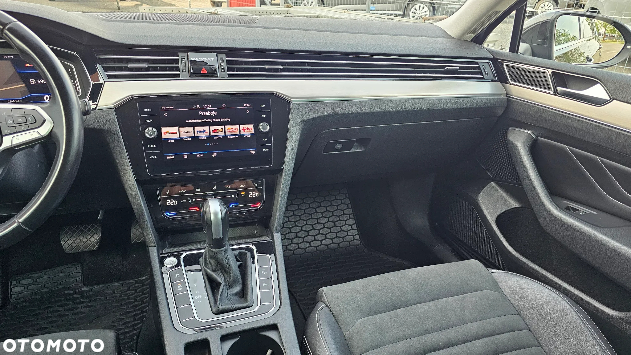 Volkswagen Passat 2.0 TDI EVO Elegance DSG - 25