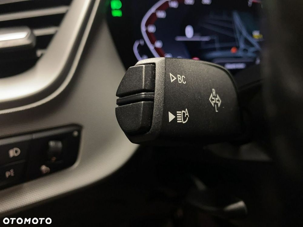 BMW Seria 2 - 24