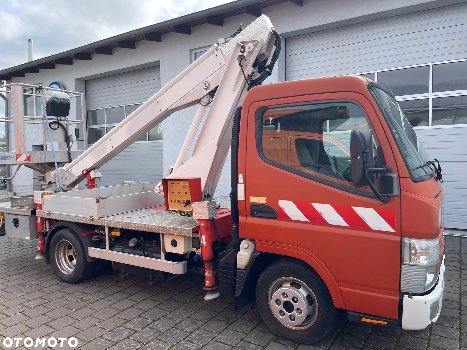 Mitsubishi Canter - 6