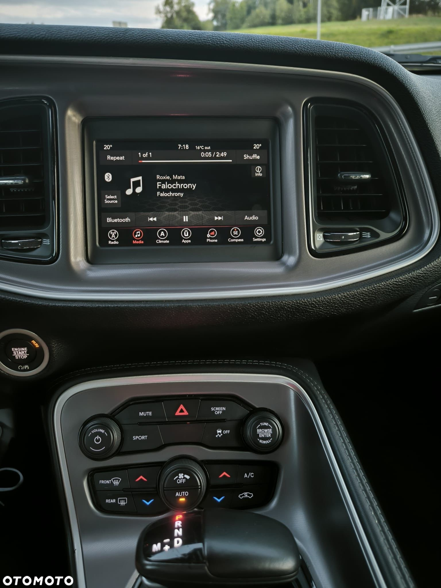 Dodge Challenger 3.6 GT AWD - 11