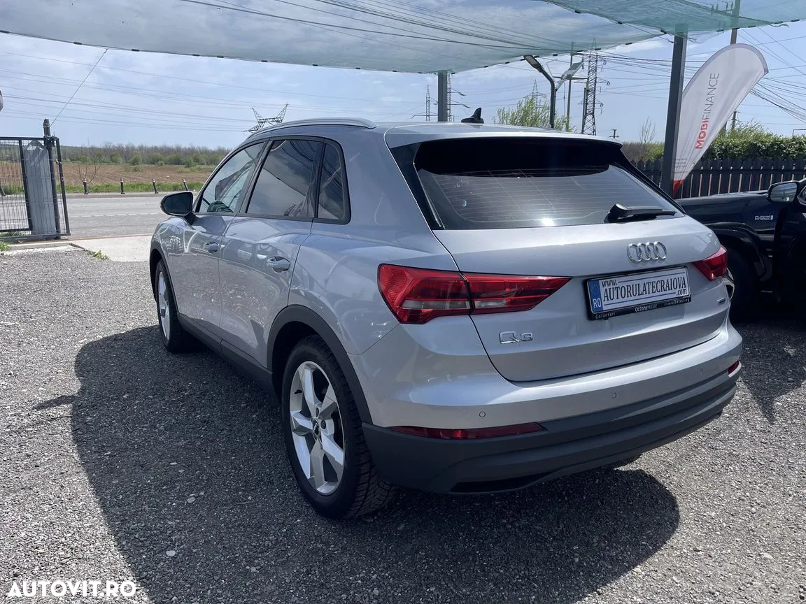 Audi Q3 2.0 40 TDI quattro S tronic Advanced - 4