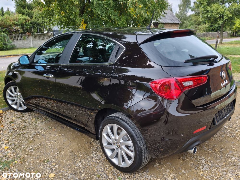 Alfa Romeo Giulietta 2.0 JTDM 16V Turismo - 4