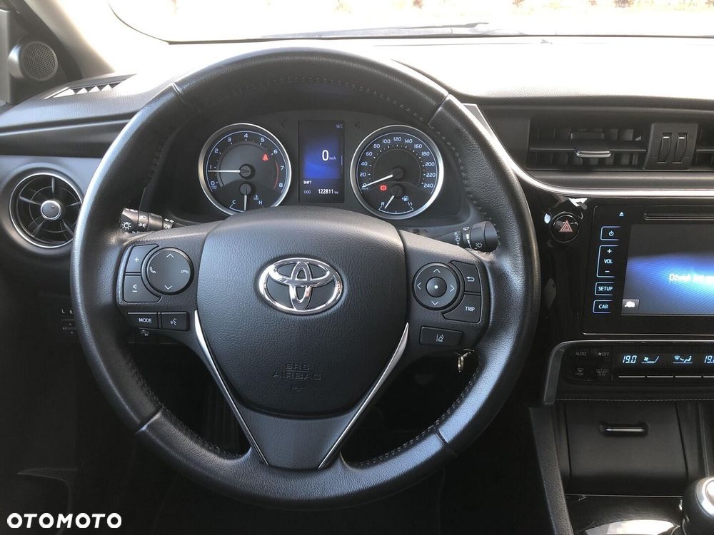 Toyota Corolla 1.6 Premium EU6 - 8