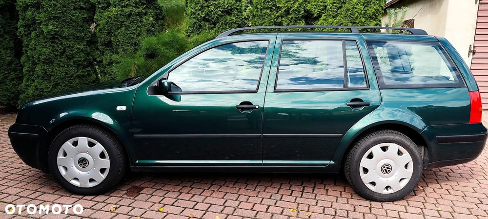 Volkswagen Golf - 5